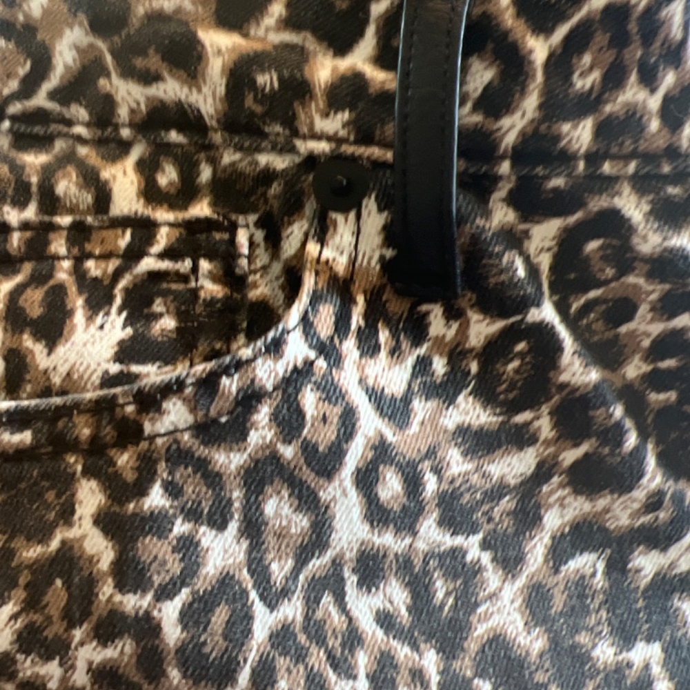 Leopard Jeans - Picture 2 of 2
